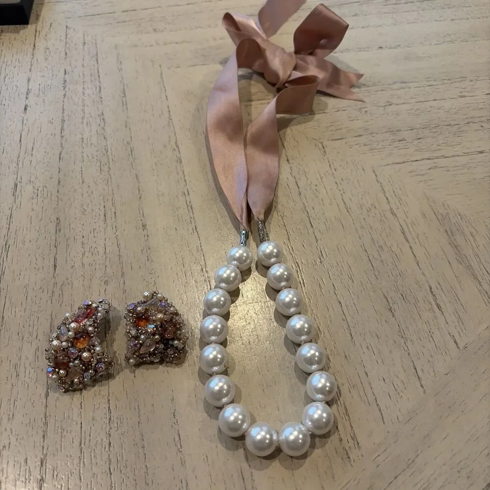 Unique 3 Piece Jewelry Set Clip On Abstract Earrings And Faux Pearl Necklace